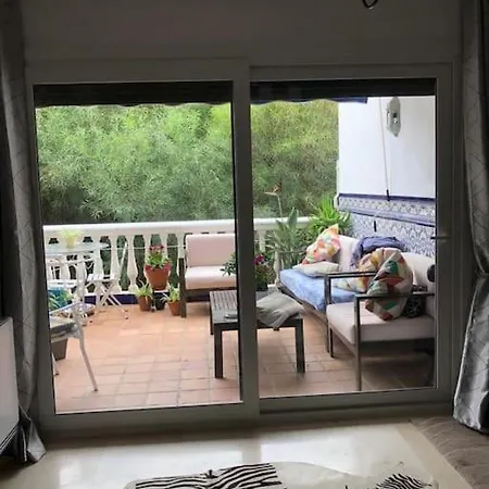 Spacious 3 Bed Puerto Duquesa *