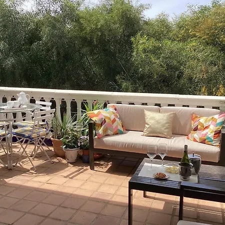Spacious 3 Bed Puerto Duquesa * Manilva