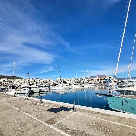 Spacious 3 Bed Puerto Duquesa *
