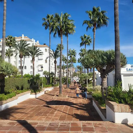 Spacious 3 Bed Puerto Duquesa * Manilva